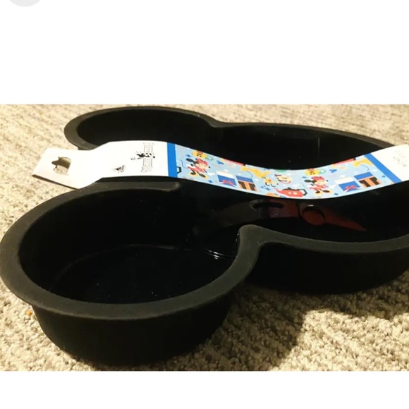Disney Parks Mickey Mouse Ears Cake Mold Pan Silicone Mousewares NEW - Picture 5 of 5